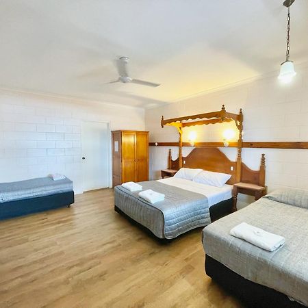 Yongala Lodge By The Strand Таунсвилл Экстерьер фото
